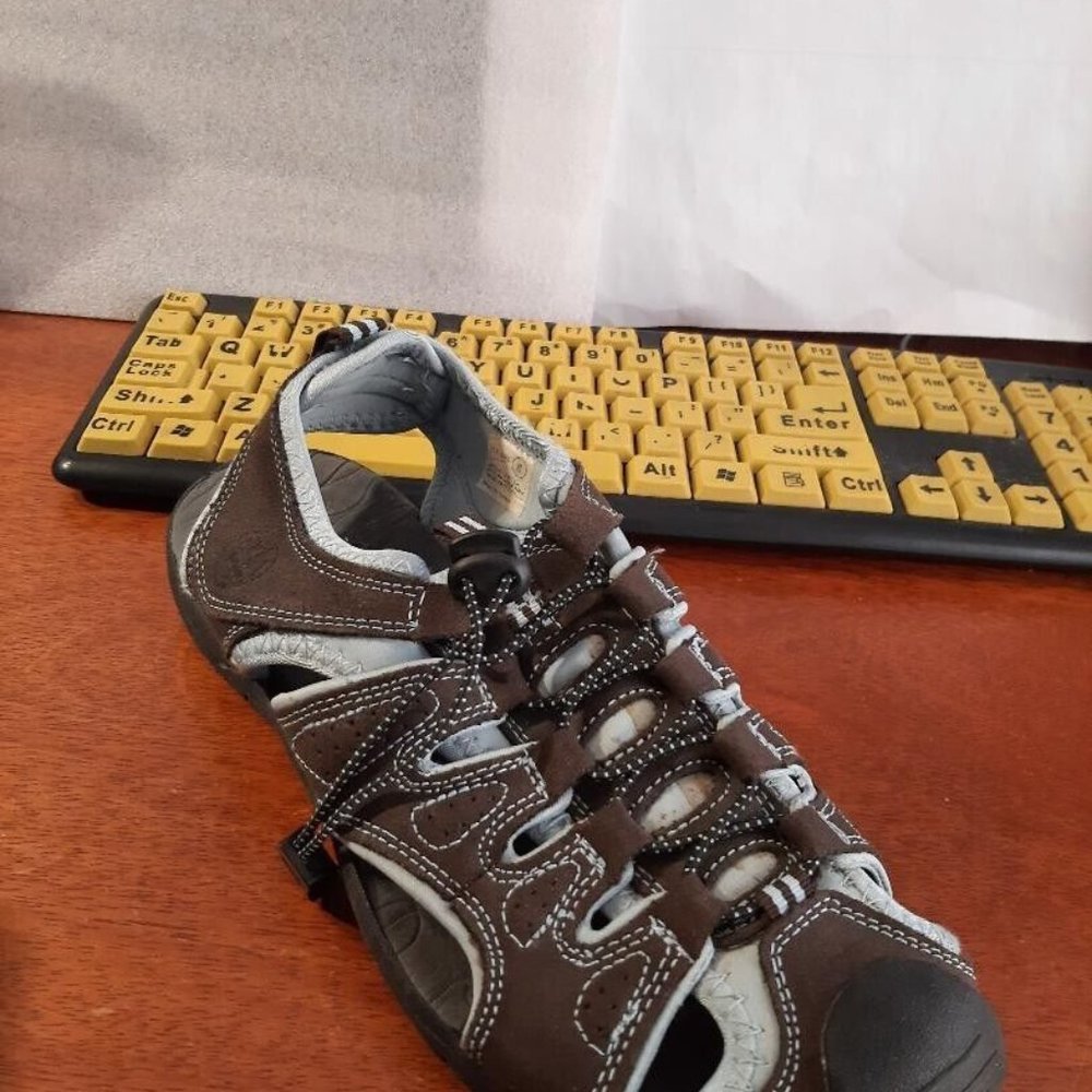 Adventuridge Trekking Sport Water Hiking Trail Sandal MultiColor Size 8 PreLoved